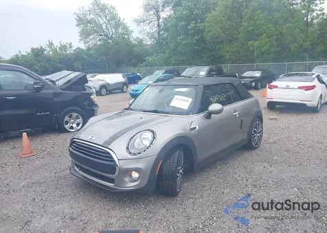 2017 Mini Convertible Cooper из США, поврежденный, VIN WMWWG5C53H3C20253